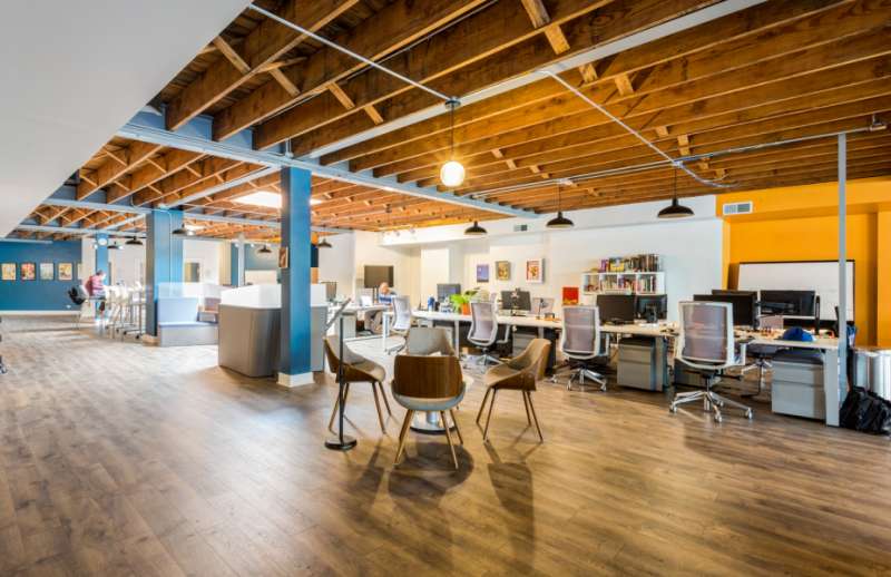 Chicago Virtual Office Space - Comfortable Commons Area