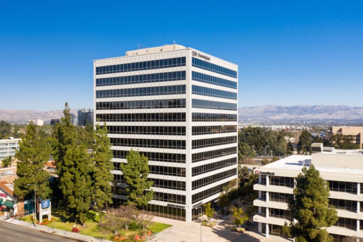 Woodland Hills Business Address - Building Location