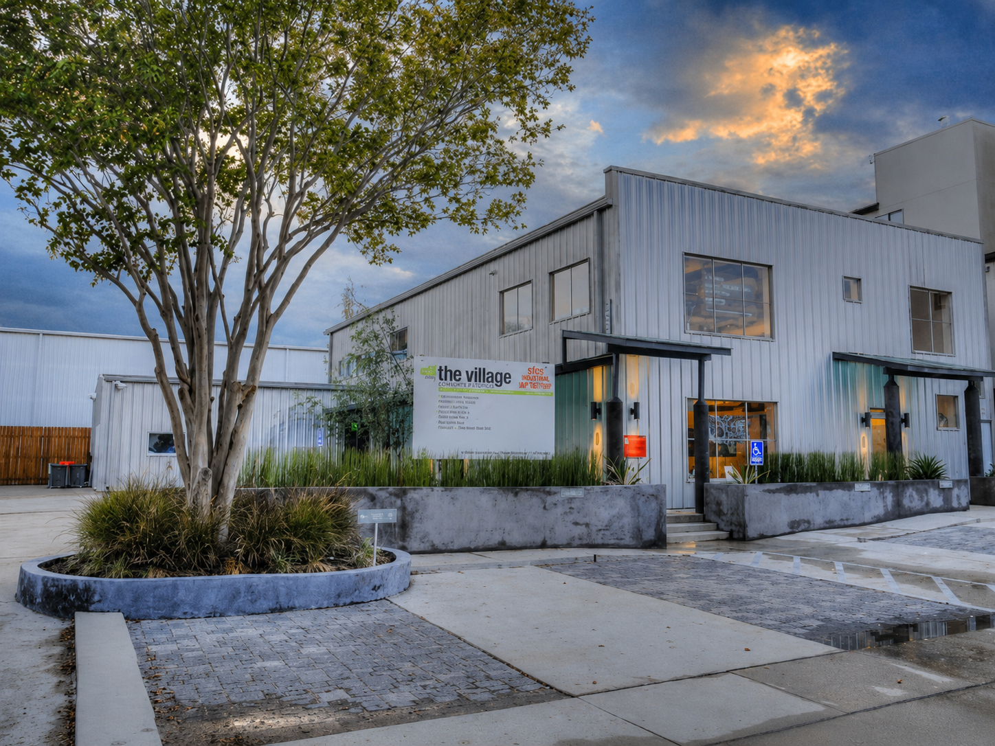 2525 Robinhood St , Houston, 
                            TX
             
             77005