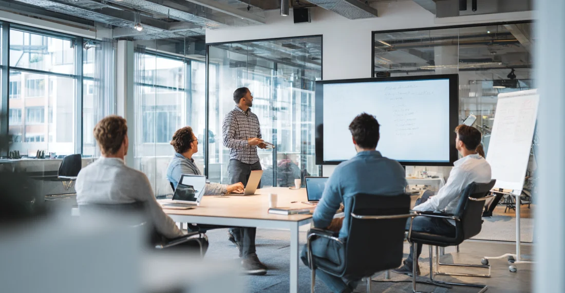How to Save Money on Meeting Room Rentals | Alliance Virtual Offices How to Save Money on Meeting Room Rentals